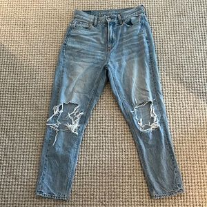 American Eagle Size 0 X-Short Mom Jeans Slightly Used Good Condition